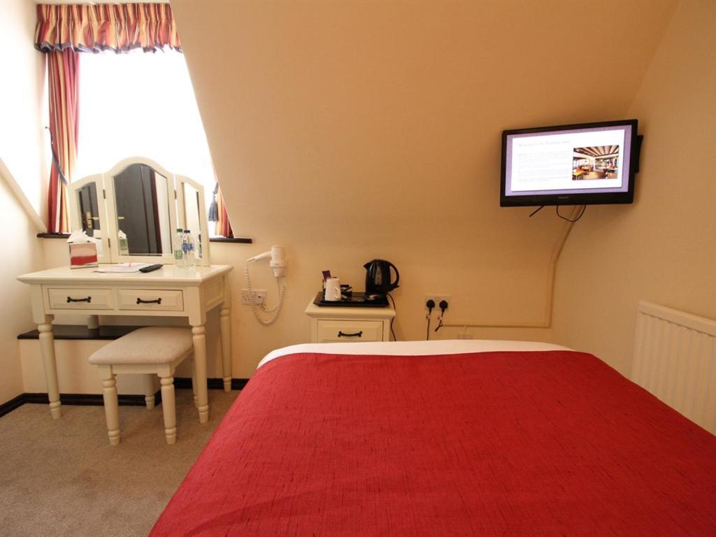 Pilgrims Hotel Кентърбъри Стая снимка