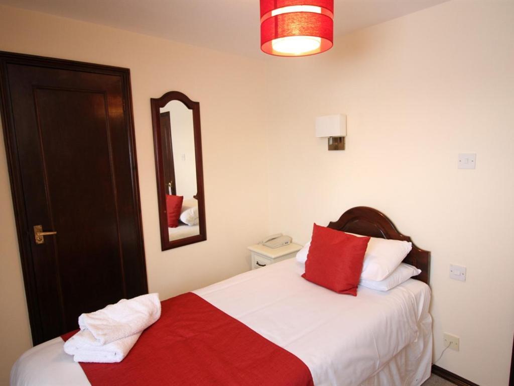 Pilgrims Hotel Кентърбъри Стая снимка